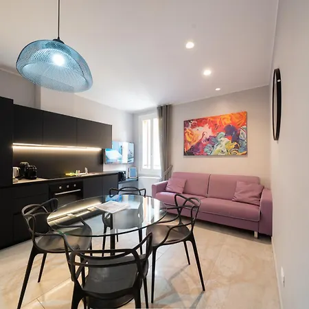 Design In The Heart Of Palazzograssi Διαμέρισμα *