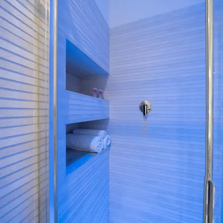 Appartement Design In The Heart Of Palazzograssi Bologna