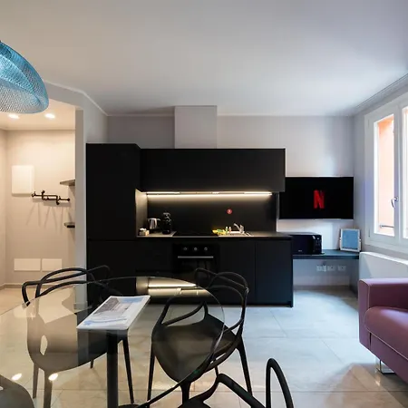 Appartamento Design In The Heart Of Palazzograssi